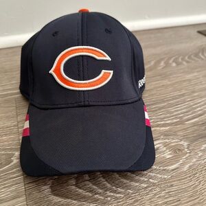 Breast cancer awareness Chicago Bears fitted ball cap
